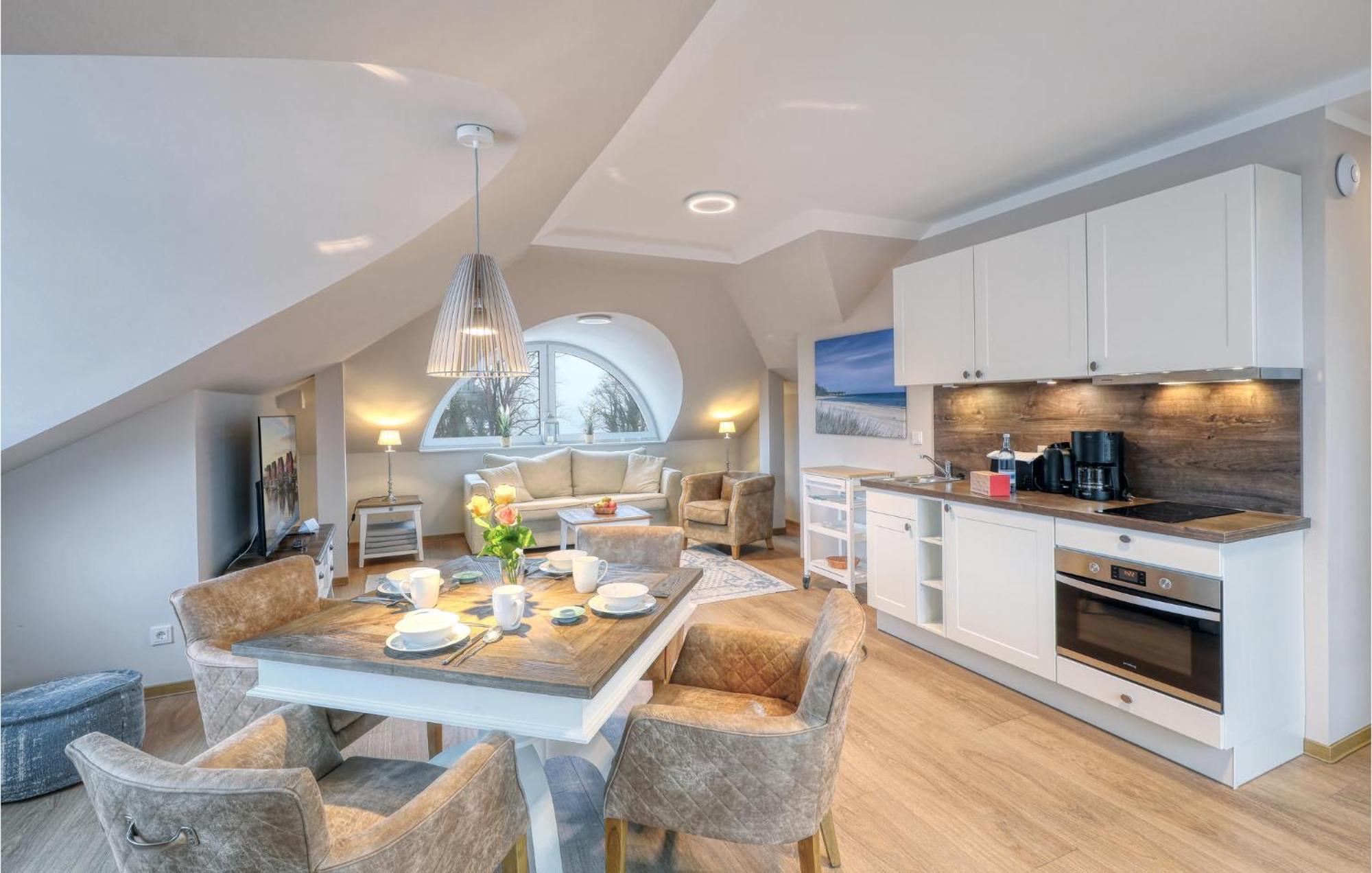 Stunning apartment in Ostseebad Boltenhagen with 1 Bedrooms, Sauna&WiFi Buitenkant foto