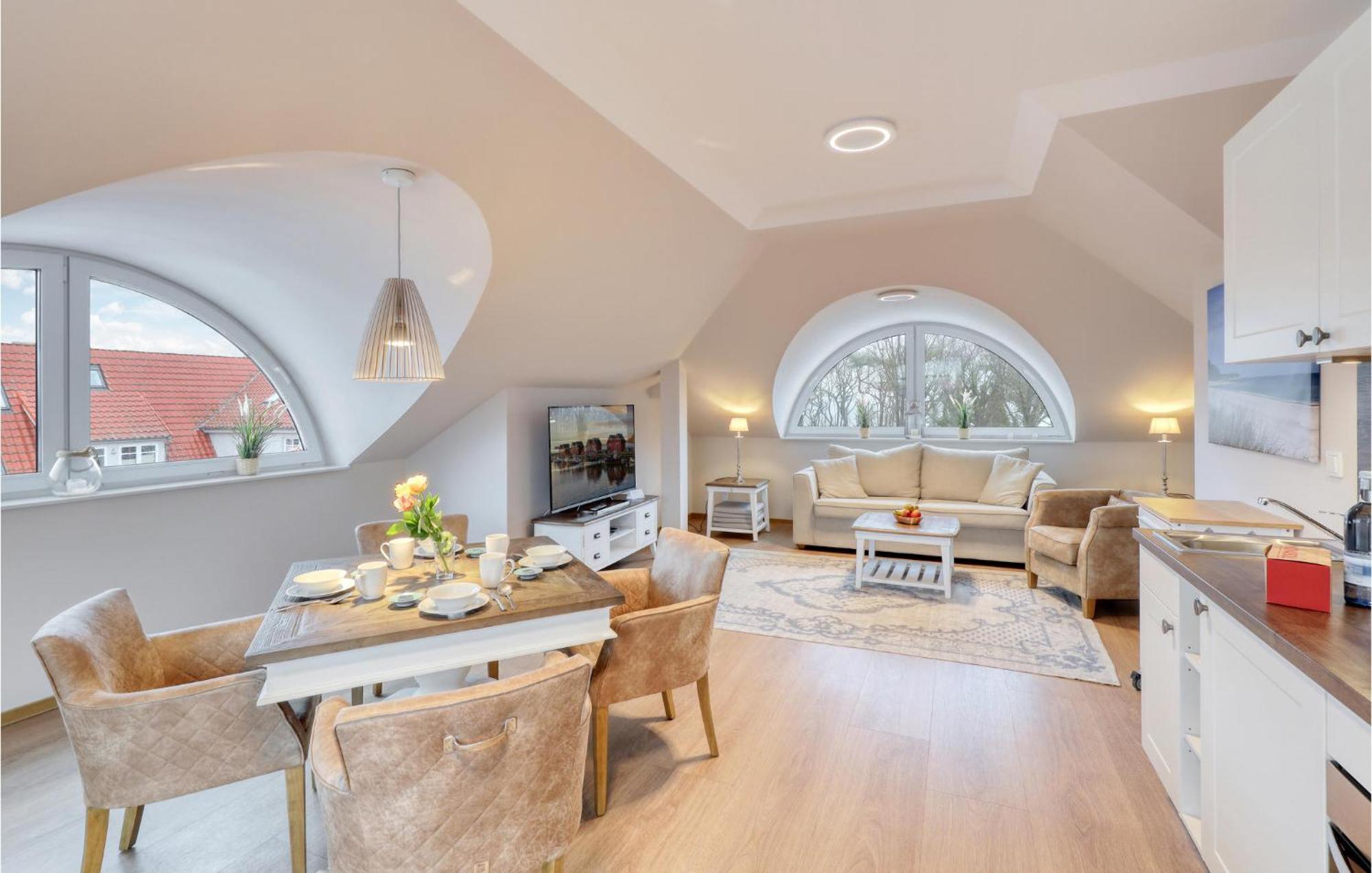 Stunning apartment in Ostseebad Boltenhagen with 1 Bedrooms, Sauna&WiFi Buitenkant foto