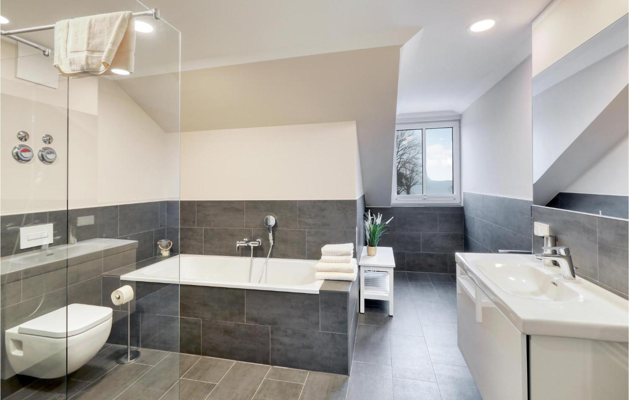 Stunning apartment in Ostseebad Boltenhagen with 1 Bedrooms, Sauna&WiFi Buitenkant foto